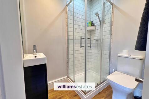 Bedroom Two En-Suite