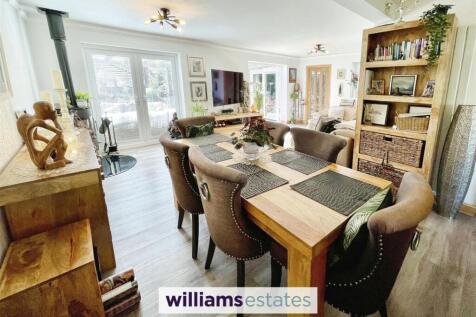 Kitchen/Dining/Living