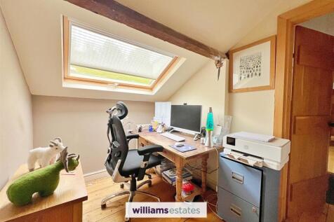 Office/Dressing Room