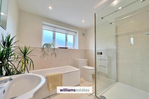 Bedroom Two En-Suite