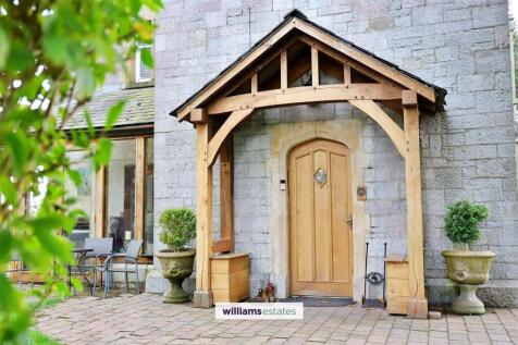 Entrance Accommodation