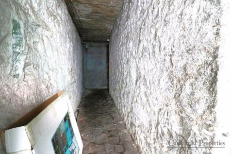 Sub-Floor Area