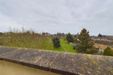 CAM04907G0-PR0066-STILL013.jpg