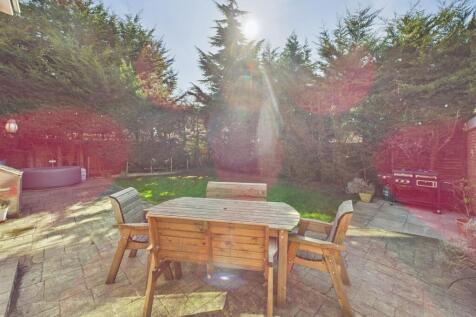 CAM04907G0-PR0087-STILL017.jpg