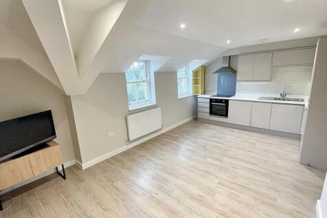 Open Plan Living/ Dining and Kitchen