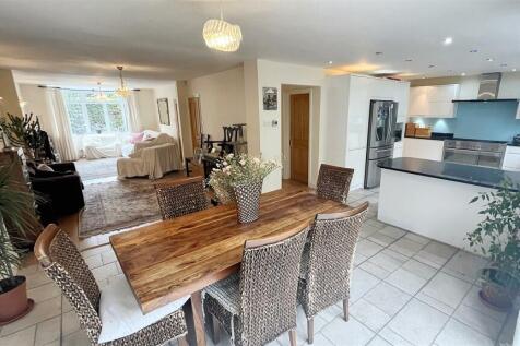 Kitchen/Diner and Open Plan Living