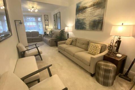 Open Plan Living/Dining and Kitchen