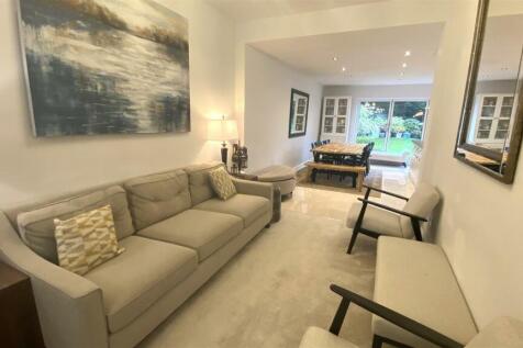 Open Plan Living/Dining and Kitchen