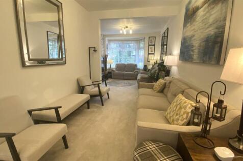 Open Plan Living/Dining and Kitchen