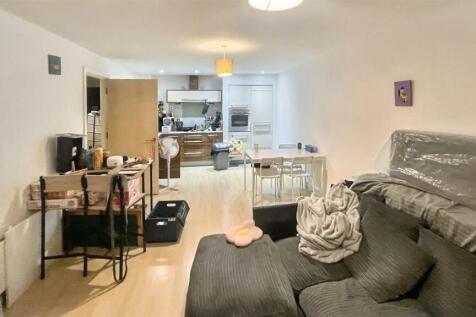 Living/Kitchen
