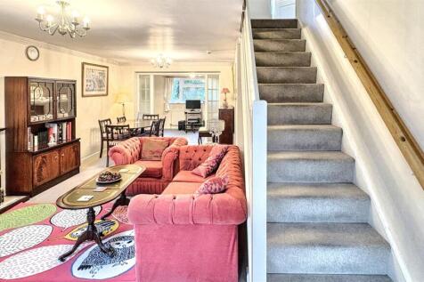 Open Plan Living/ Dining Room