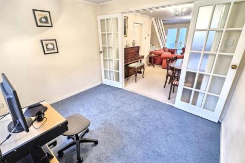 Reception/Study Room
