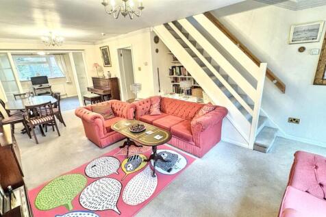 Open Plan Living/ Dining Room
