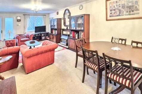 Open Plan Living/ Dining Room