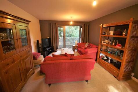 Open Plan Kitchen/Living Area