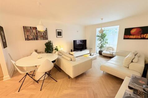 Open Plan Living/Kitchen