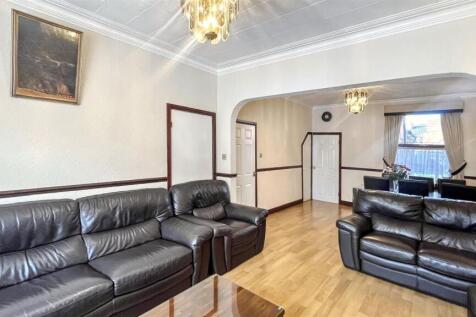 Through Lounge