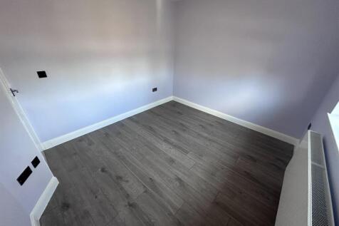 1st bedroom.jpeg