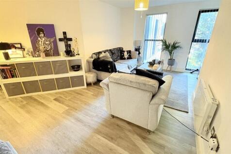 Open Plan Living/Kitchen