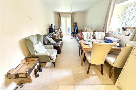 Open Plan Living/Kitchen