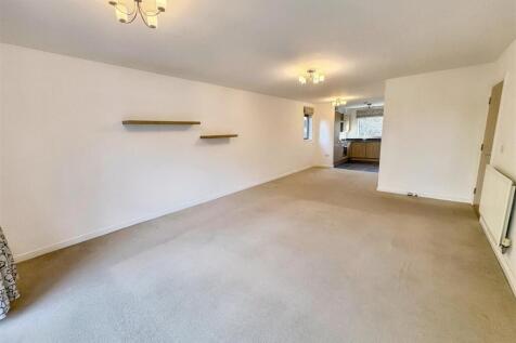 Open Plan Living/ Dining and Kitchen