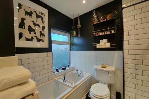 Row bath2.jpg