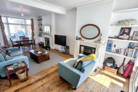 Open Plan Living/Dining Room