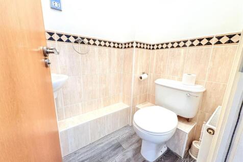 Separate WC