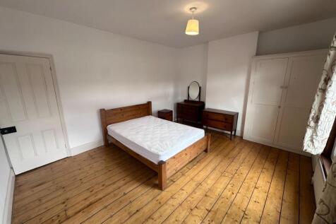 Main bedroom.jpeg
