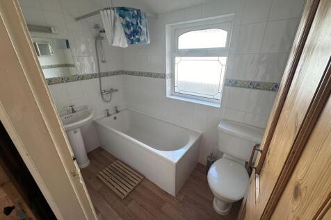 Bathroom.jpeg