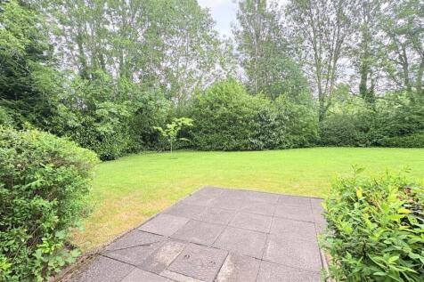 Communal Grounds
