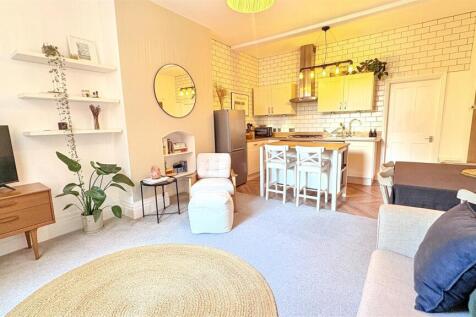 Open Plan Living/Kitchen