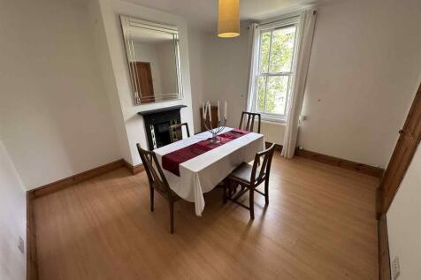 reception room 2.jpg