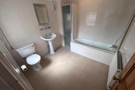 Bathroom.jpeg