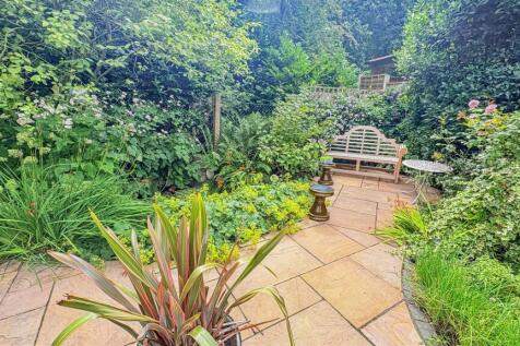 PATIO/GARDEN