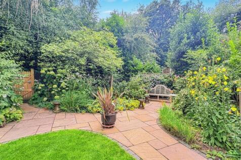 PATIO/GARDEN