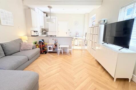 Open Plan Living/Kitchen