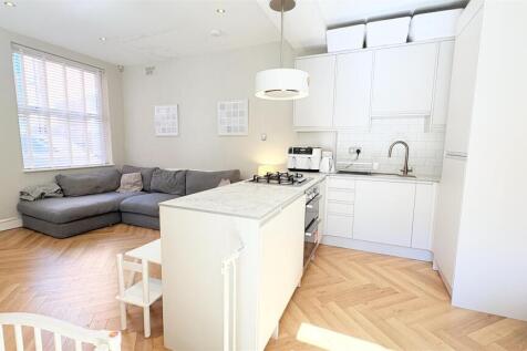 Open Plan Living/Kitchen