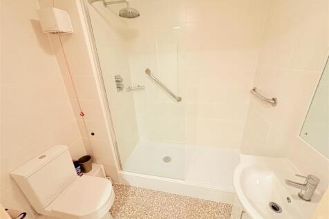Bathroom/Shower Room