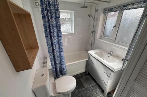 Bathroom.jpeg