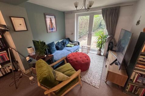 living area.jpeg