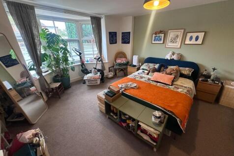 bedroom (2).jpeg