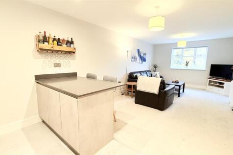 Open Plan Living/Kitchen Area