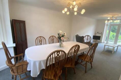 Open Plan Dining/Living Room