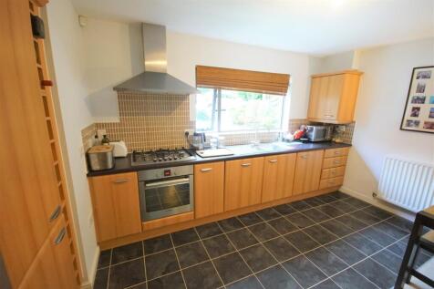 Open Plan Kitchen/Living Area
