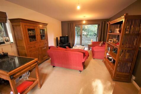 Open Plan Kitchen/Living Area
