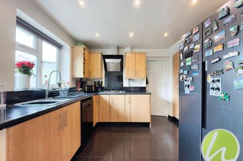 Kitchen/ Dining Room