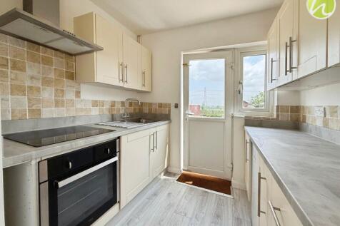 Kitchen/ Dining Room