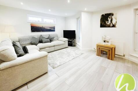 Living Room/ Kitchen