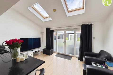 Kitchen/ Dining Room
